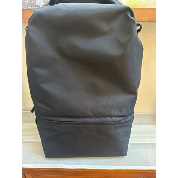 Urth Arkose Camera Backpack Set in Black Onyx 20L Laptop compatible main image 10